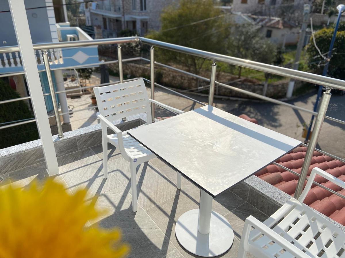 Villa Center Ksamil Exterior photo